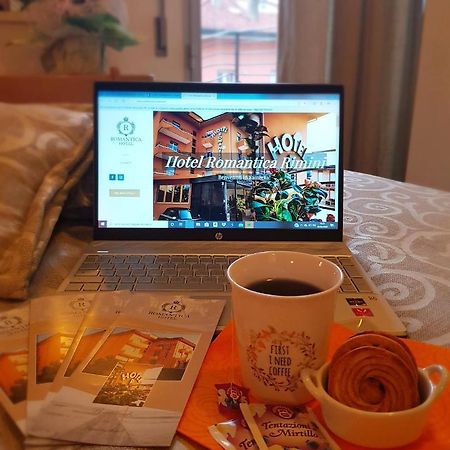 Hotel Romantica Ріміні Екстер'єр фото