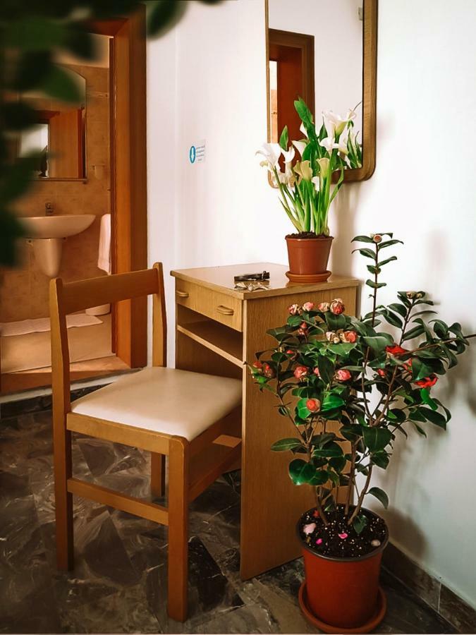Hotel Romantica Ріміні Екстер'єр фото